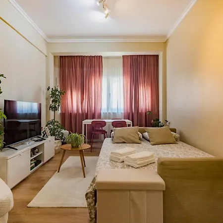 Cantinho Na Amadora, A 5-minute Walk From The Train Station アパート アマドーラ