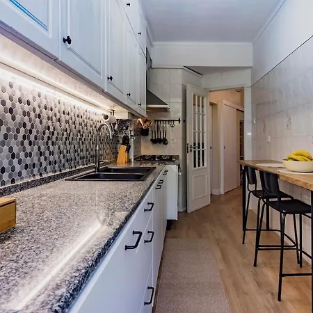 アパート Cantinho Na Amadora, A 5-minute Walk From The Train Station