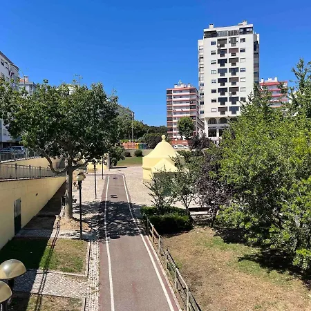 アパート Cantinho Na Amadora, A 5-minute Walk From The Train Station *